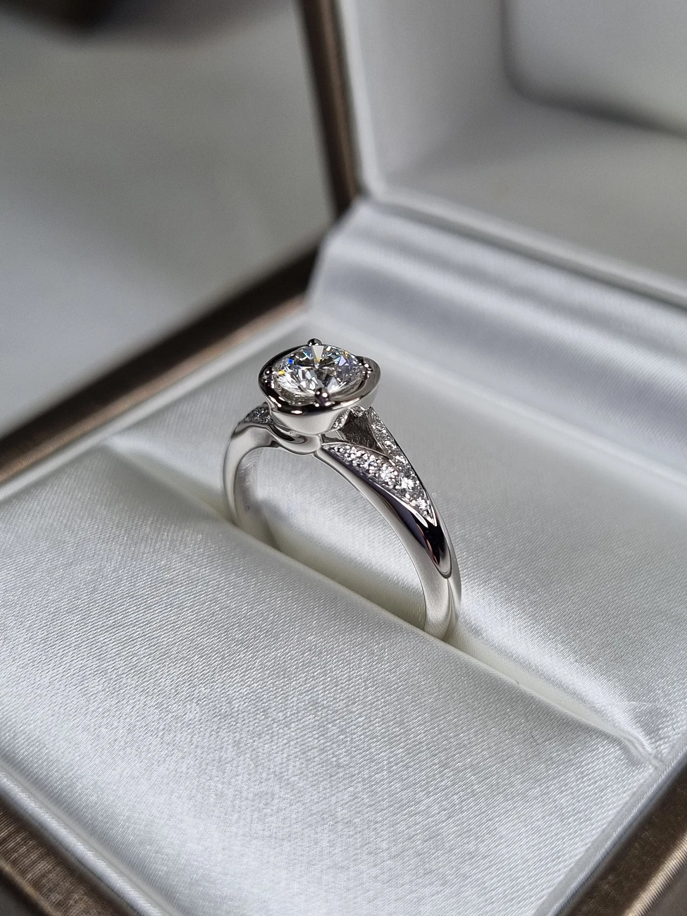 Украшение Bvlgari  Incontro D'amore Ring 0,52 Ct. D/Vvs2  352259 