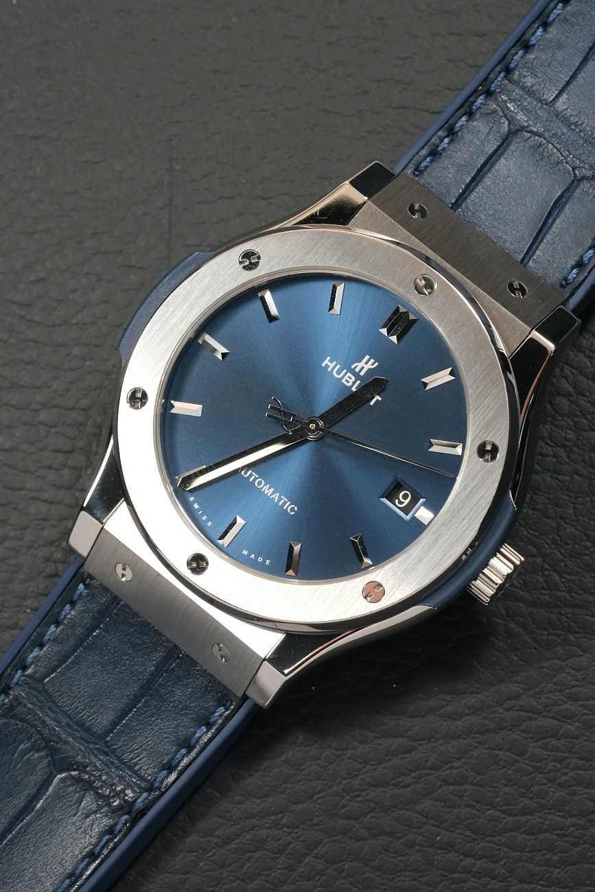 Часы Hublot  Classic Fusion Blue Titanium 45 Mm  511.NX.7170.LR