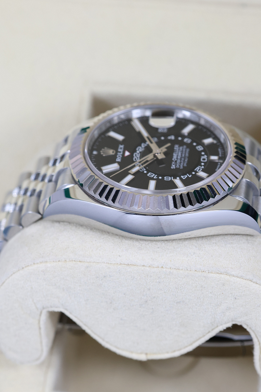 Часы Rolex  Sky-Dweller Steel Black Dial  336934