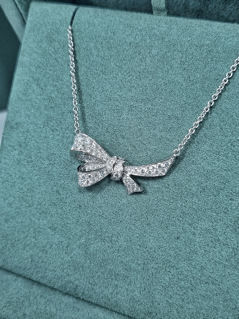 Украшение Graff  Tilda's Bow Diamond Pendant  RGP798 