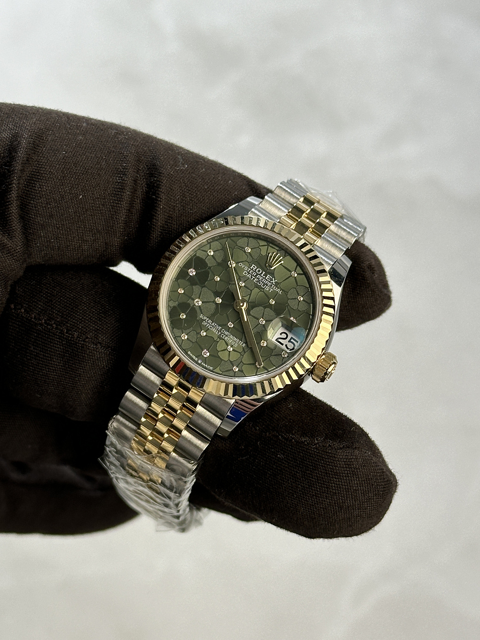 Часы Rolex  Steel And Yellow Gold Green Dial  278273