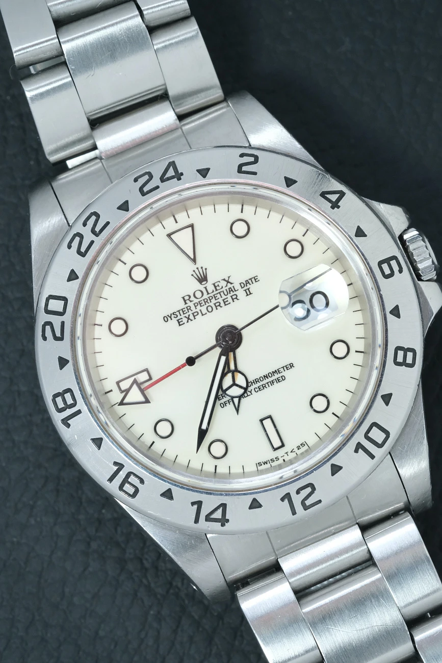 Часы Rolex  Vintage Explorer Ii Cream Dial 1996 Year  16570