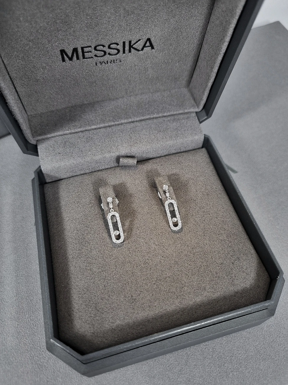 Украшение Messika  Move Uno Stud  Move Uno stud diamond earrings 5631 