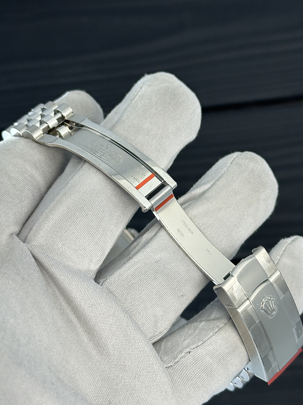 Часы Rolex  Oyster Perpetual Datejust 36 Diamonds Bezel Flutted Motif  126284RBR