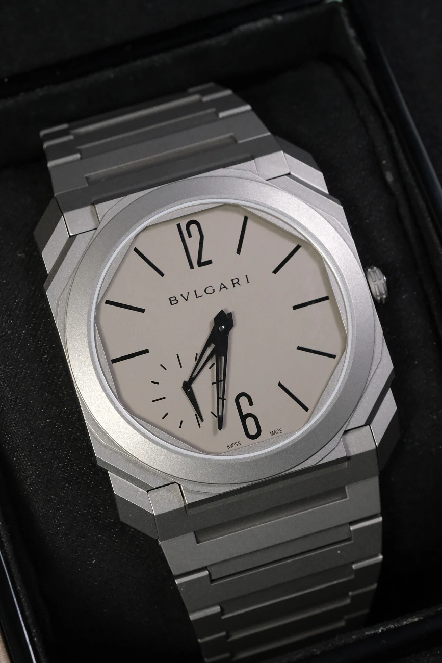 Часы Bvlgari  Octo Finissimo Automatic Titanium 40 Mm  102713