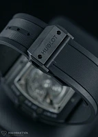Часы Hublot  Spirit Of Big Bang Ceramic Limited Edition  601.CI.0110.RX
