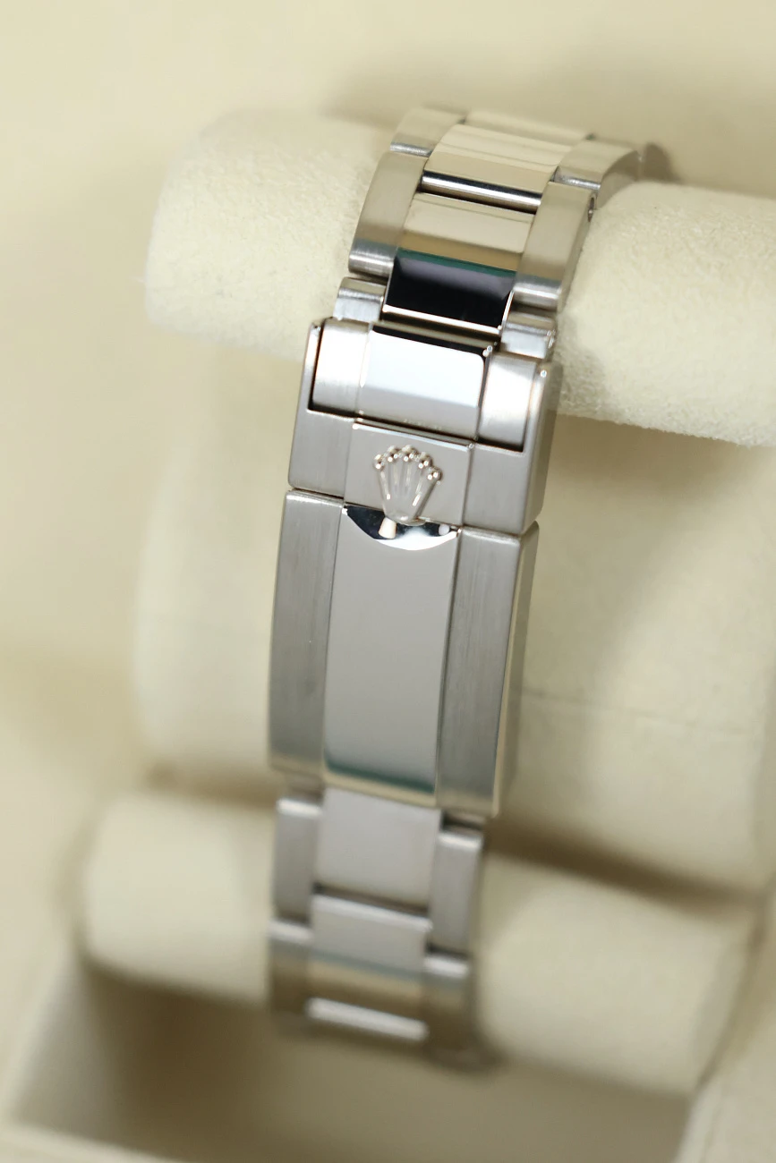 Часы Rolex  Cosmograph Daytona White Gold Racing Dial  116509