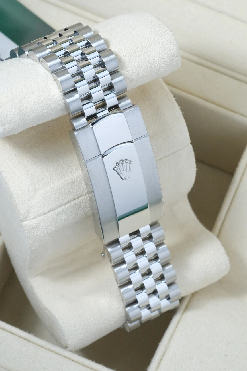 Часы Rolex  Oyster Perpetual Datejust 41 Mm Blue Sticks Jubilee  126300