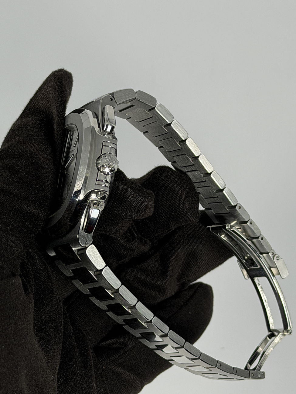 Часы Patek Philippe  Nautilus Steel White Dial  5980/1A-019