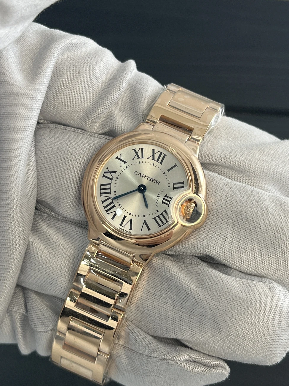 Часы Cartier  Ballon Bleu 28Mm Rose Gold  W69002Z2