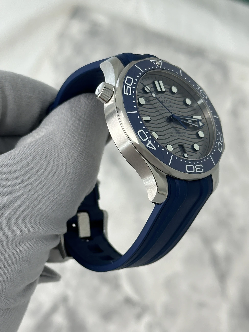 Часы Omega  Seamaster Diver 300M Co‑Axial Master Chronometer 42 Mm  210.32.42.20.06.001