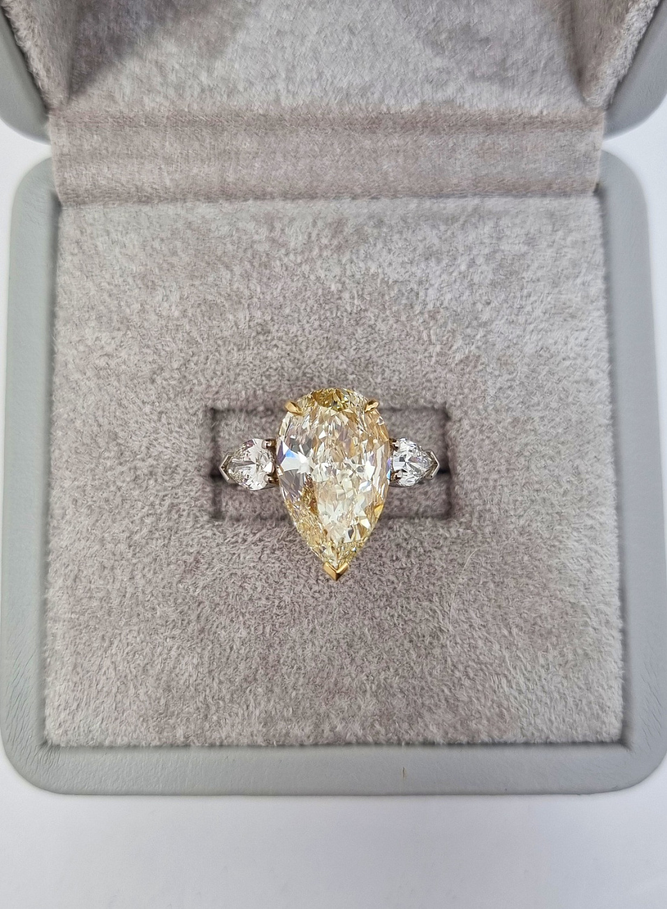 Украшение NO NAME  Кольцо С Бриллиантом 5,00 Ct. Ly/Vs2   