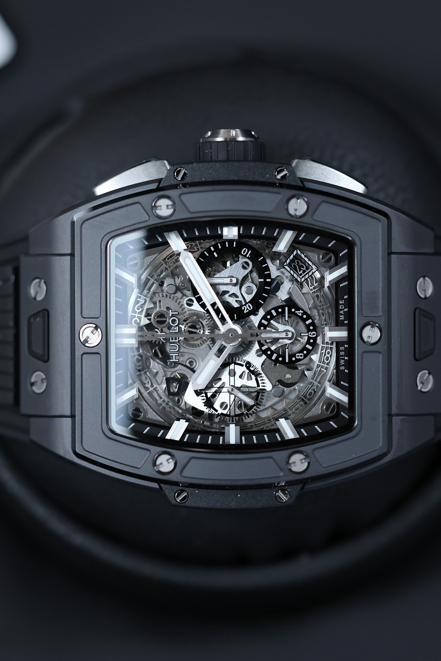 Часы Hublot  Spirit Of Big Bang Black Magic 42mm  642.CI.0170.RX