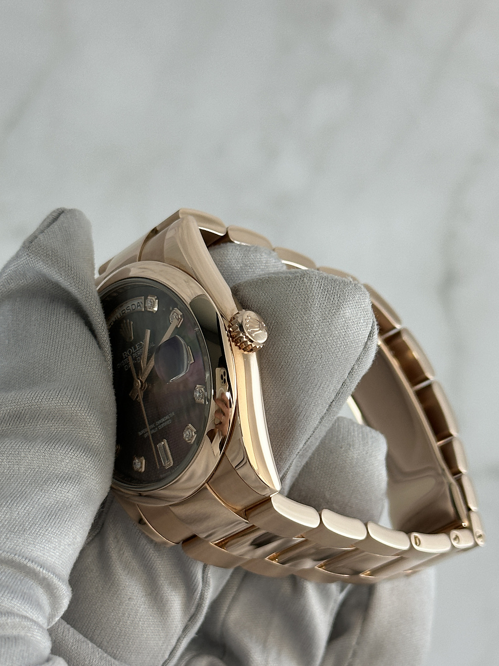 Часы Rolex  Day-Date Rose Gold Mop Diamond Dial  118205