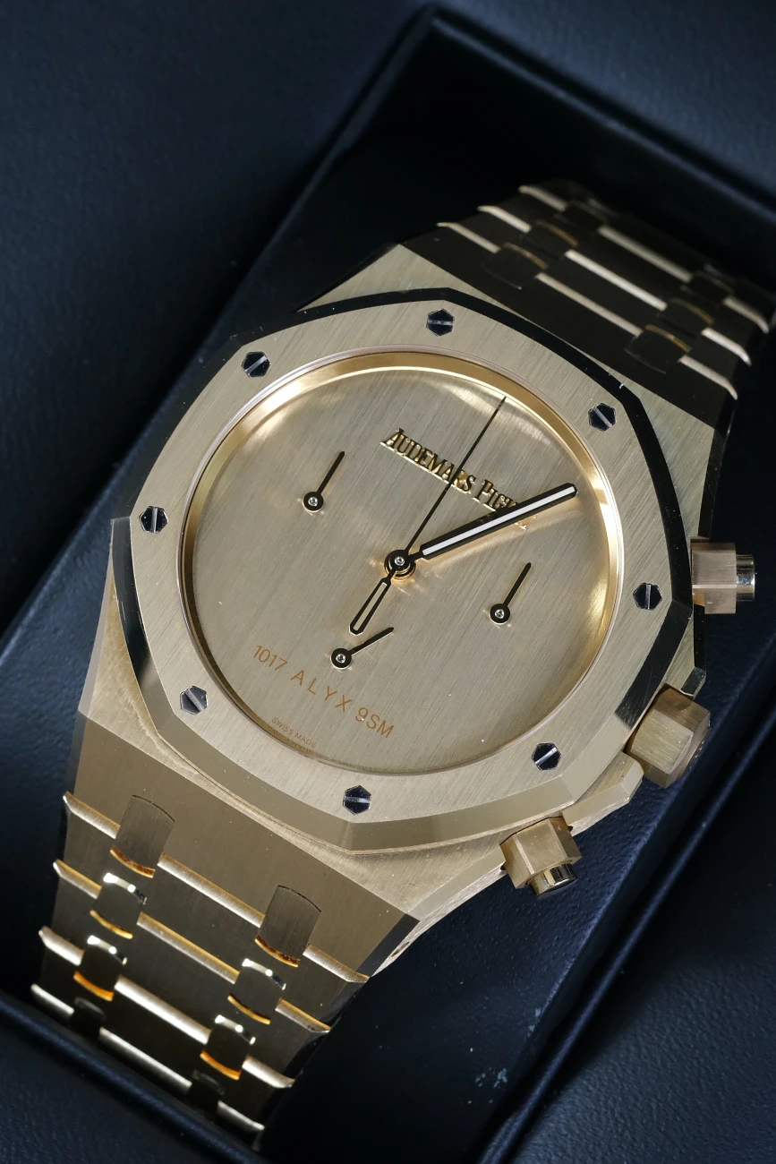 Часы Audemars Piguet  Royal Oak Chronograph 1017 Alyx 9Sm By Matthew Williams  26240BA.OO.1320BA.01
