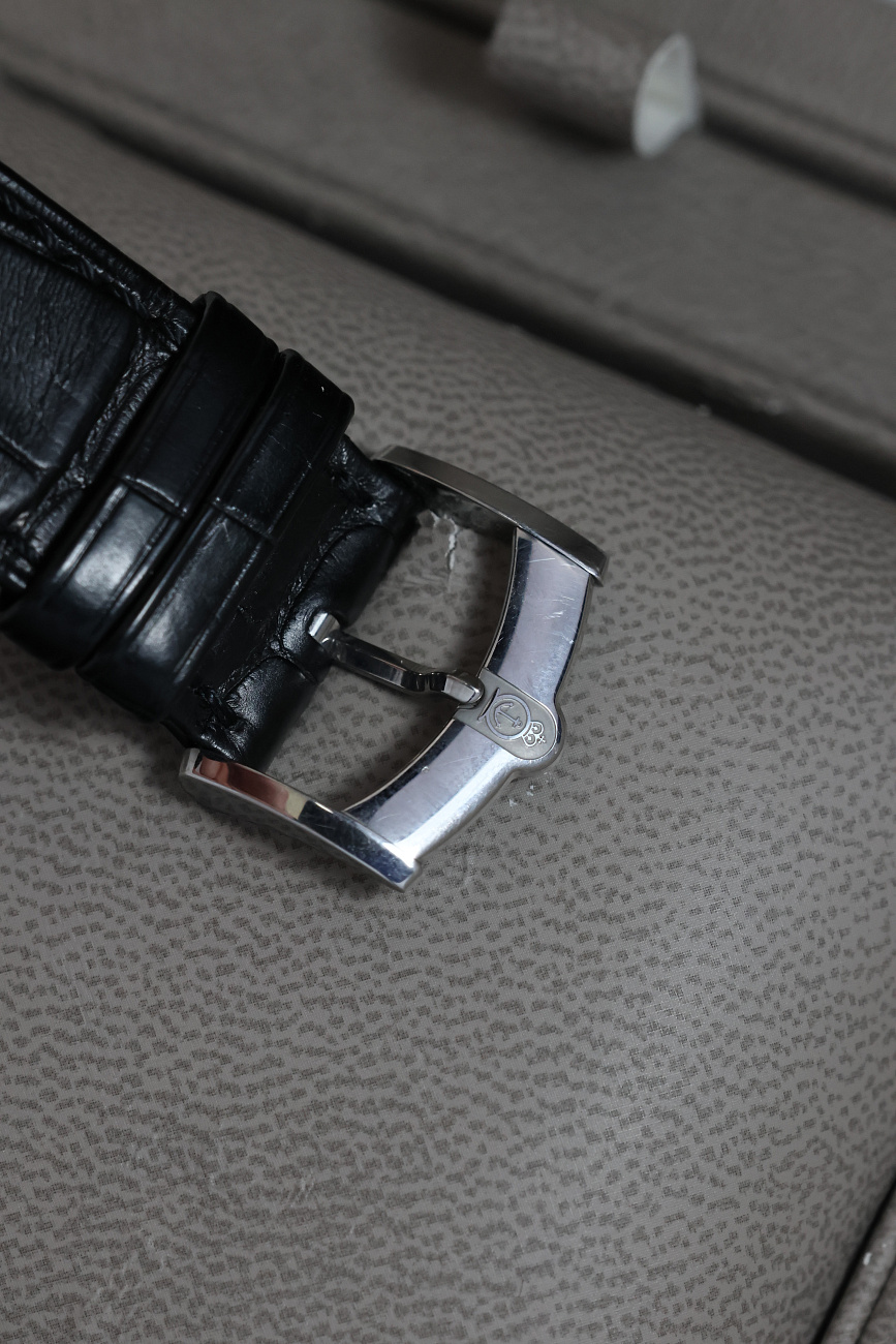 Часы Arnold & Son  Instrument Collection Tbr  1ARASSO1A