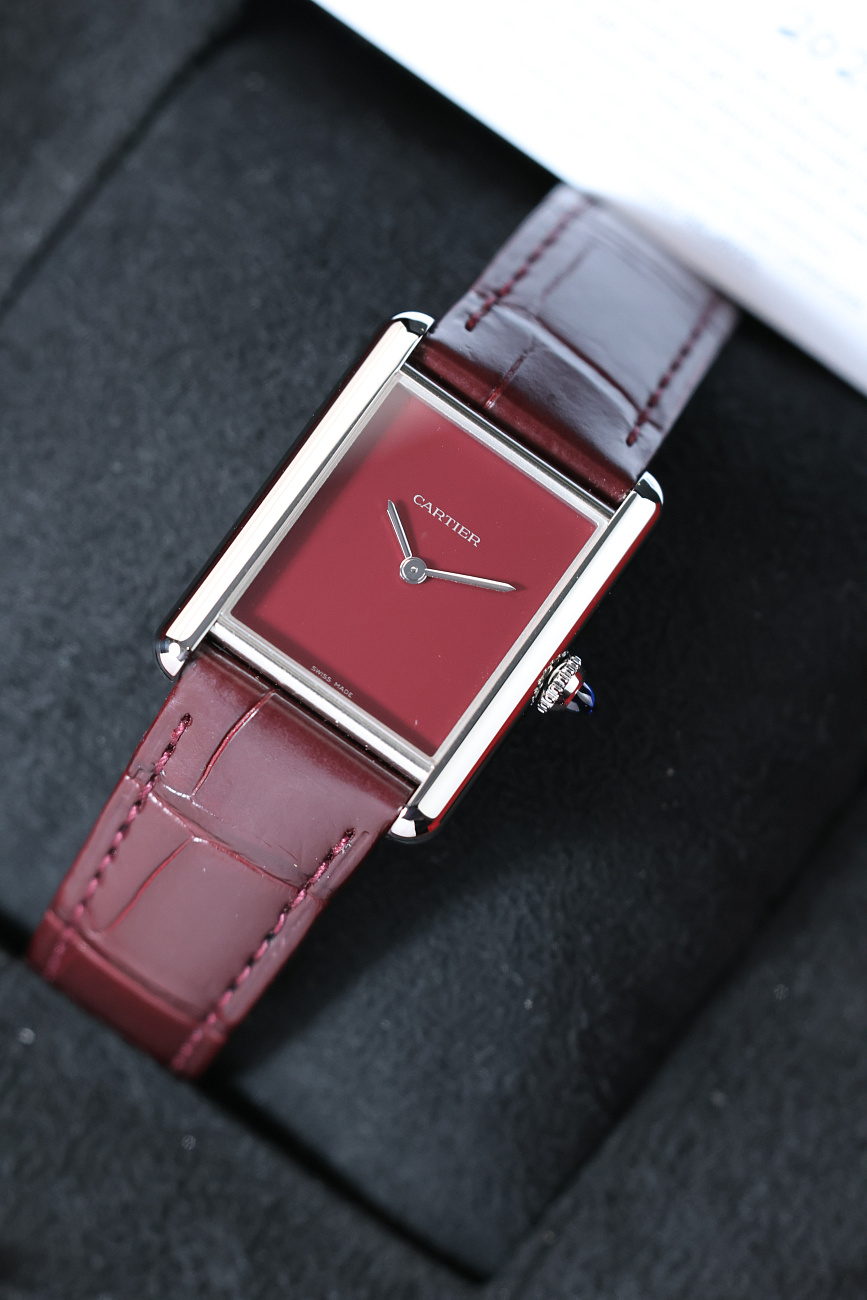 Часы Cartier  Tank Must De Cartier Red Large  WSTA0113