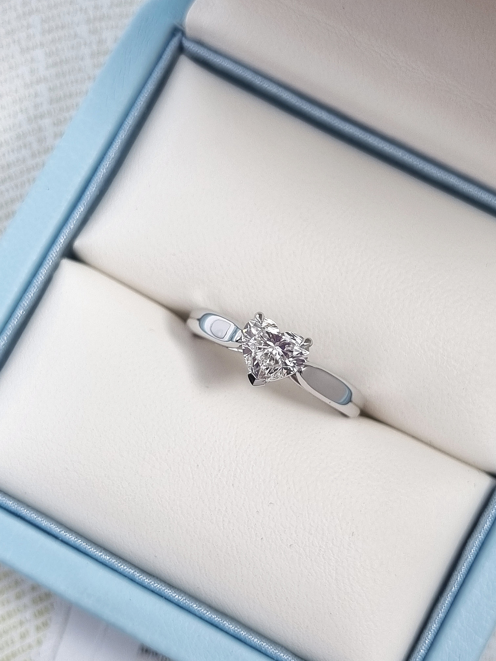 Украшение NO NAME  Кольцо С Бриллиантом 1,01 Ct. H/Vvs2   