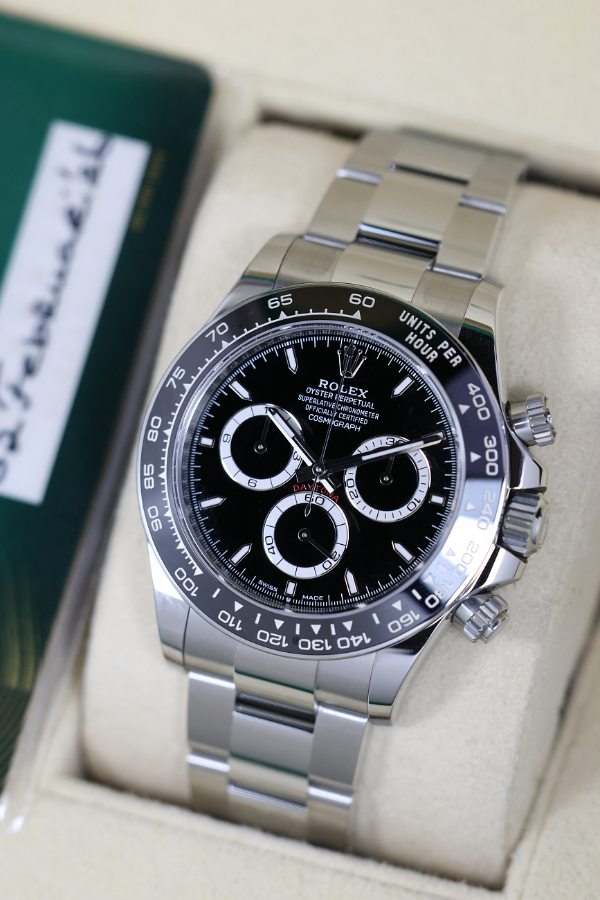 Часы Rolex  Cosmograph Daytona 40 mm Black Dial  126500LN