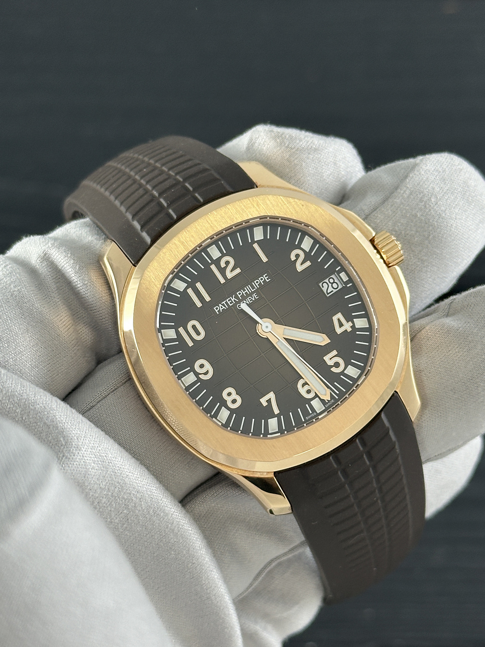 Часы Patek Philippe  -Aquanaut Rose Gold  5167R-001