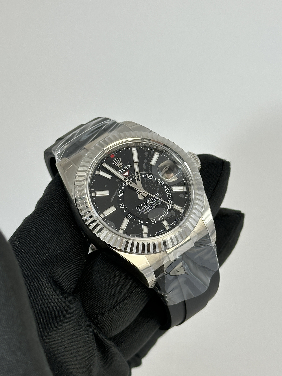 Часы Rolex  Sky-Dweller White Gold Oysterflex  336239