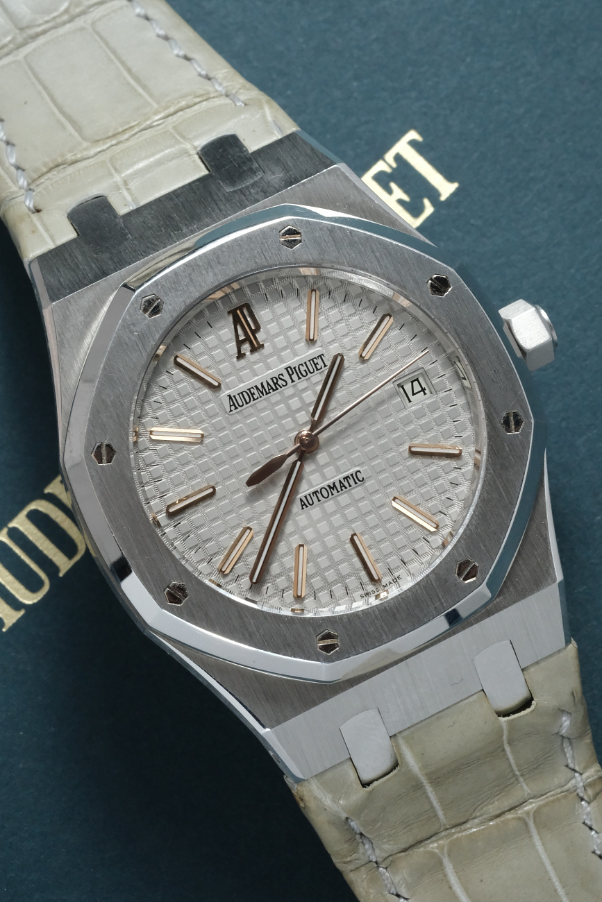 Часы Audemars Piguet  Royal Oak 15310 Italy Platinum 39 mm  15310PT.OO.D008CR.01