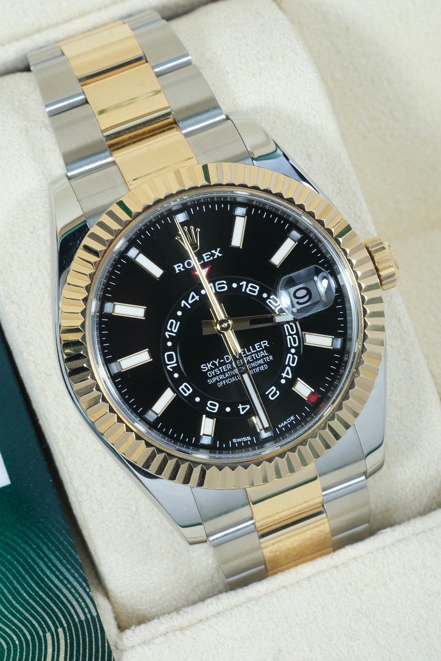Часы Rolex  Sky-Dweller Steel & Yellow Gold Black Dial  326933