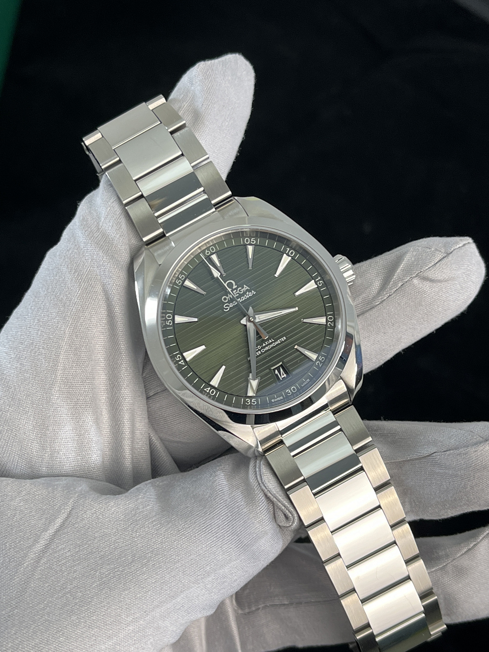 Часы Omega  Seamaster Aqua Terra 150 M Omega Co-Axial Chronometer 41 Mm  220.10.41.21.10.001 