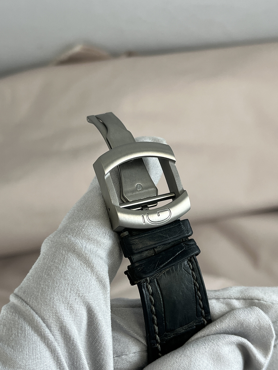 Часы Gerald Genta  Arena Perpetual Calendar  AQG.Y.87.129.CM.BD