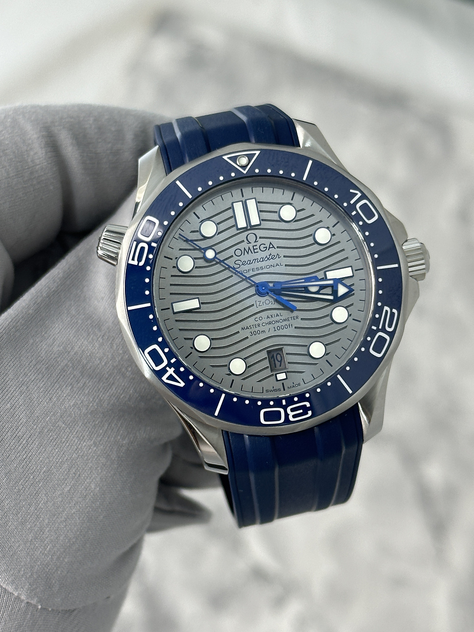 Часы Omega  Seamaster Diver 300M Co‑Axial Master Chronometer 42 Mm  210.32.42.20.06.001