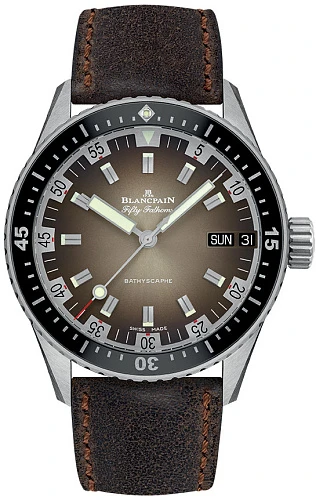 Заказать Blancpain  Fifty Fathoms Bathyscaphe Jour Date 70  5052 1110 63A