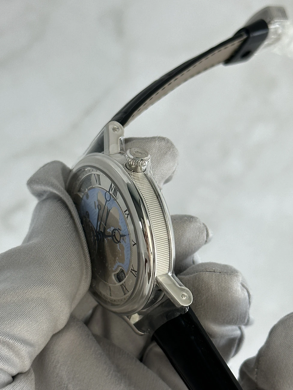 Часы Breguet  Classique Hora Mundi Platinum Asia  5717PT/AS/9ZU