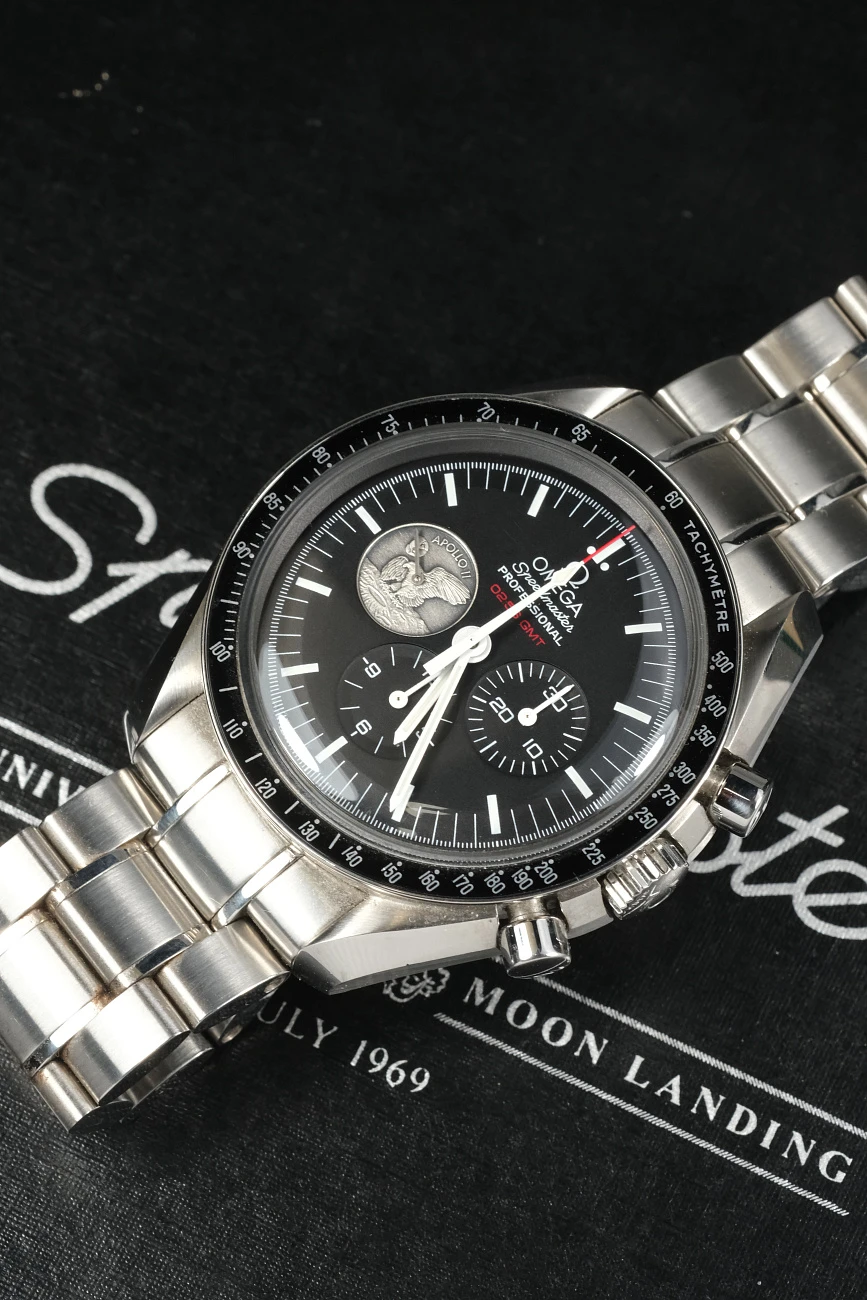 Часы Omega  Speedmaster Moonwatch Apollo 11   311.30.42.30.01.002