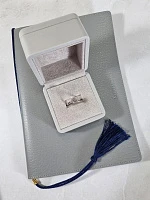 Украшение Mikimoto  Кольцо 1,05 E/Vvs2   