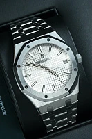 Часы Audemars Piguet  Royal Oak 41Mm White Dial  15500ST.OO.1220ST.04