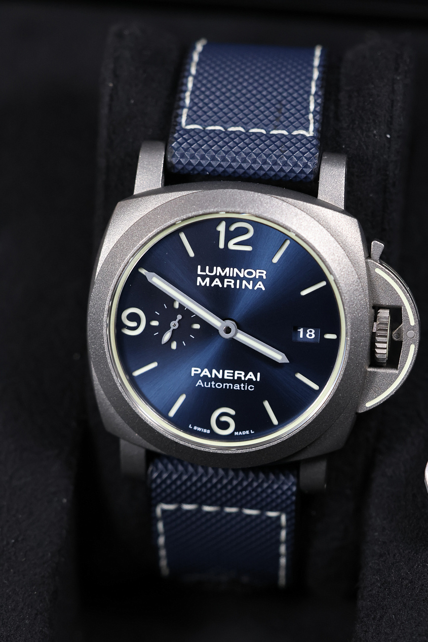 Часы Panerai  Luminor Marina 70 Years Anniversary. Гарантия 70 лет  PAM01117