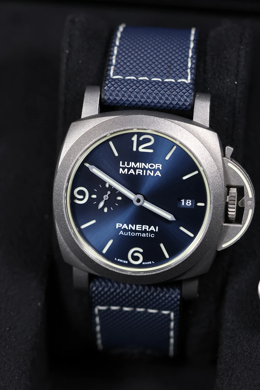 Часы Panerai  Luminor Marina 70 Years Anniversary. Гарантия 70 лет  PAM01117