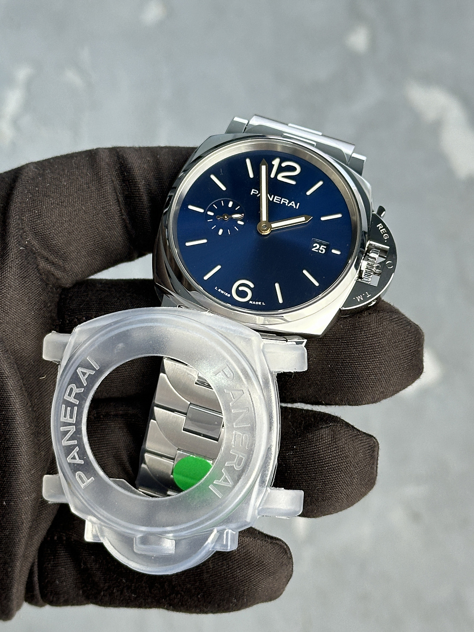 Часы Panerai  Luminor Due 42Mm  PAM01124