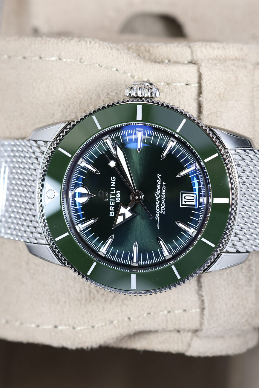 Часы Breitling  Superocean Heritage B31 Automatic 42 Green  AB3111361L1A1