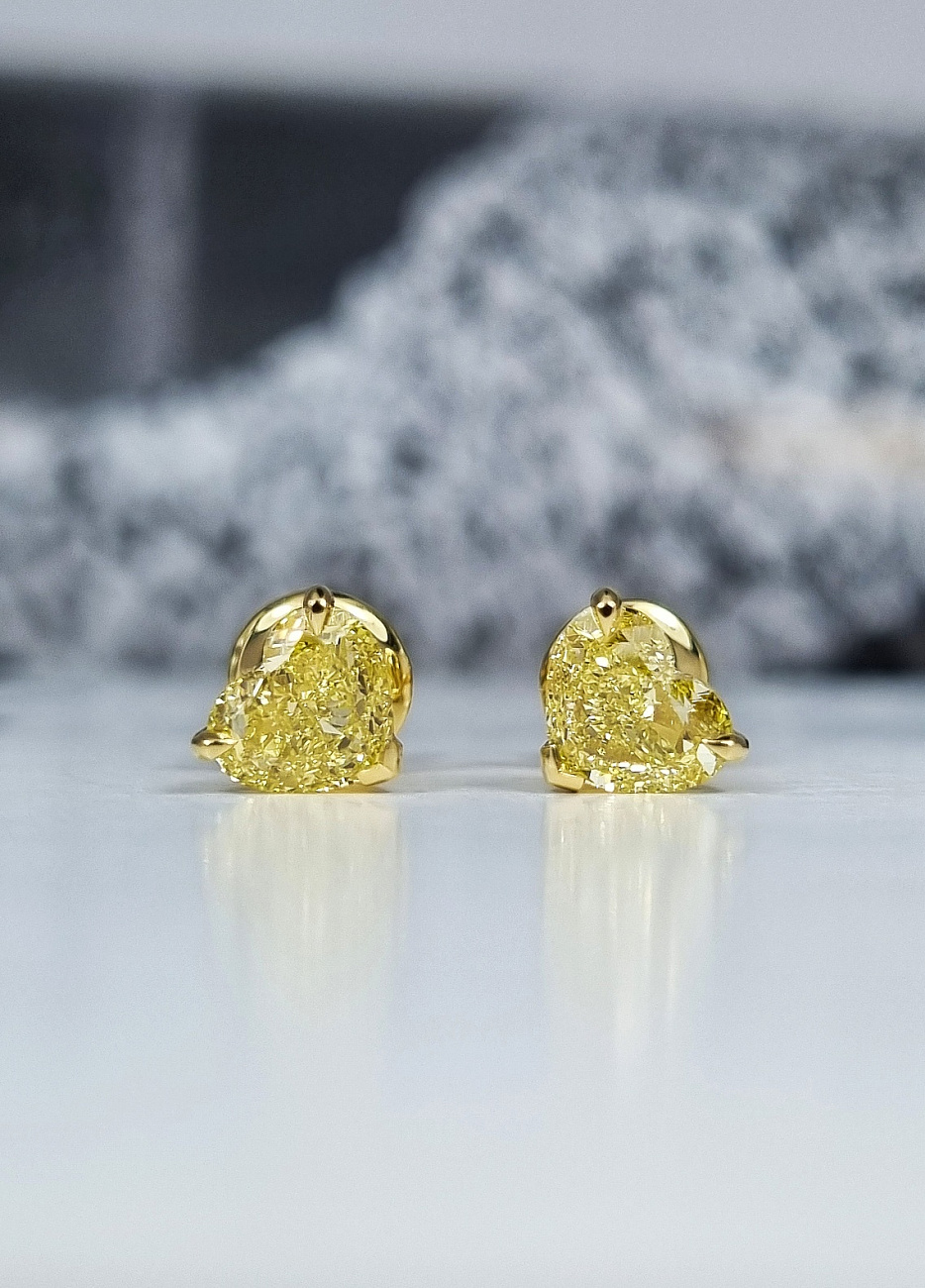 Украшение NO NAME  Серьги 1,01/1,02 ct. Fancy Intense Yellow/VVS2-VS1 Heart Diamonds   