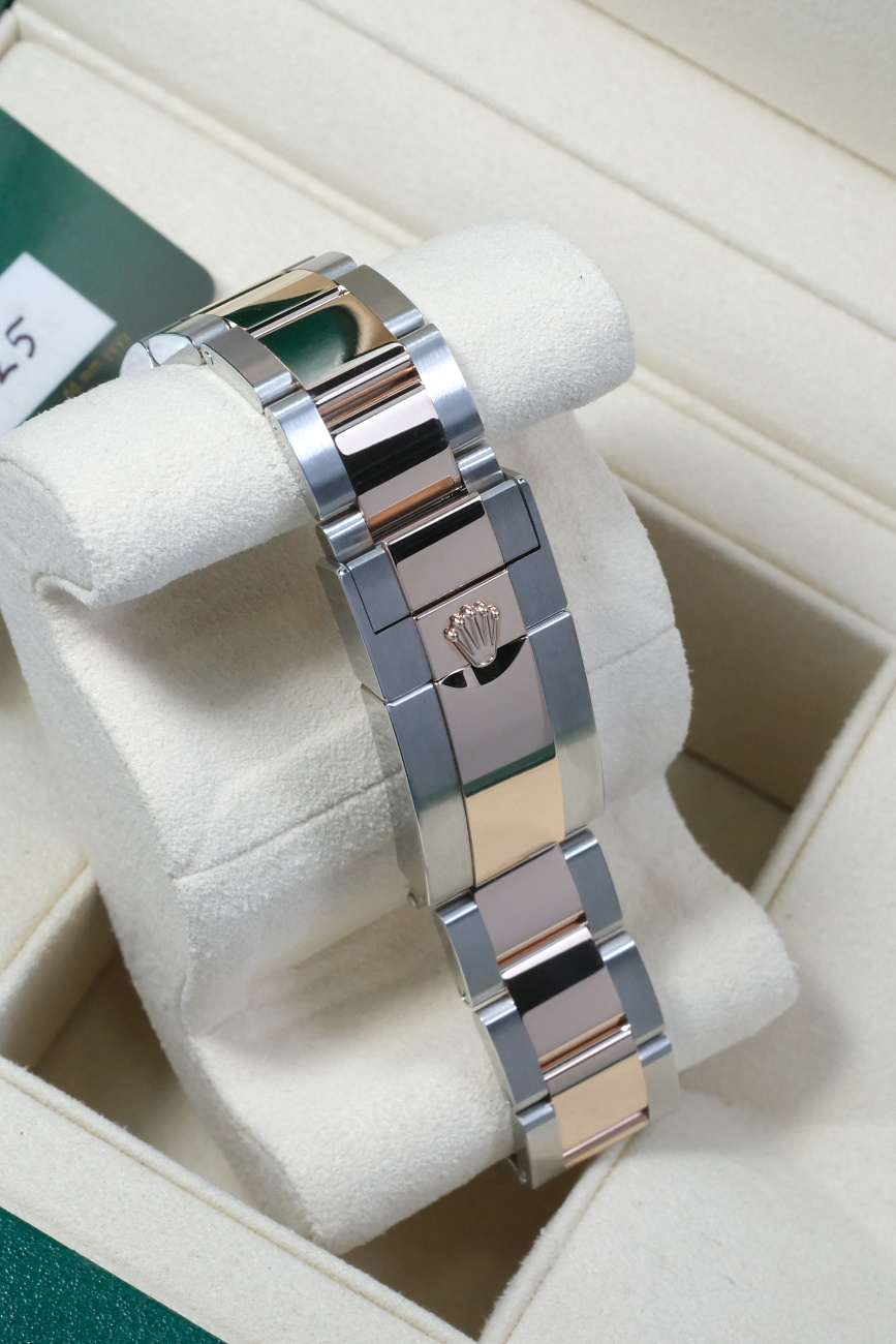 Часы Rolex  Gmt Master Rootbeer Two Tone  126711CHNR