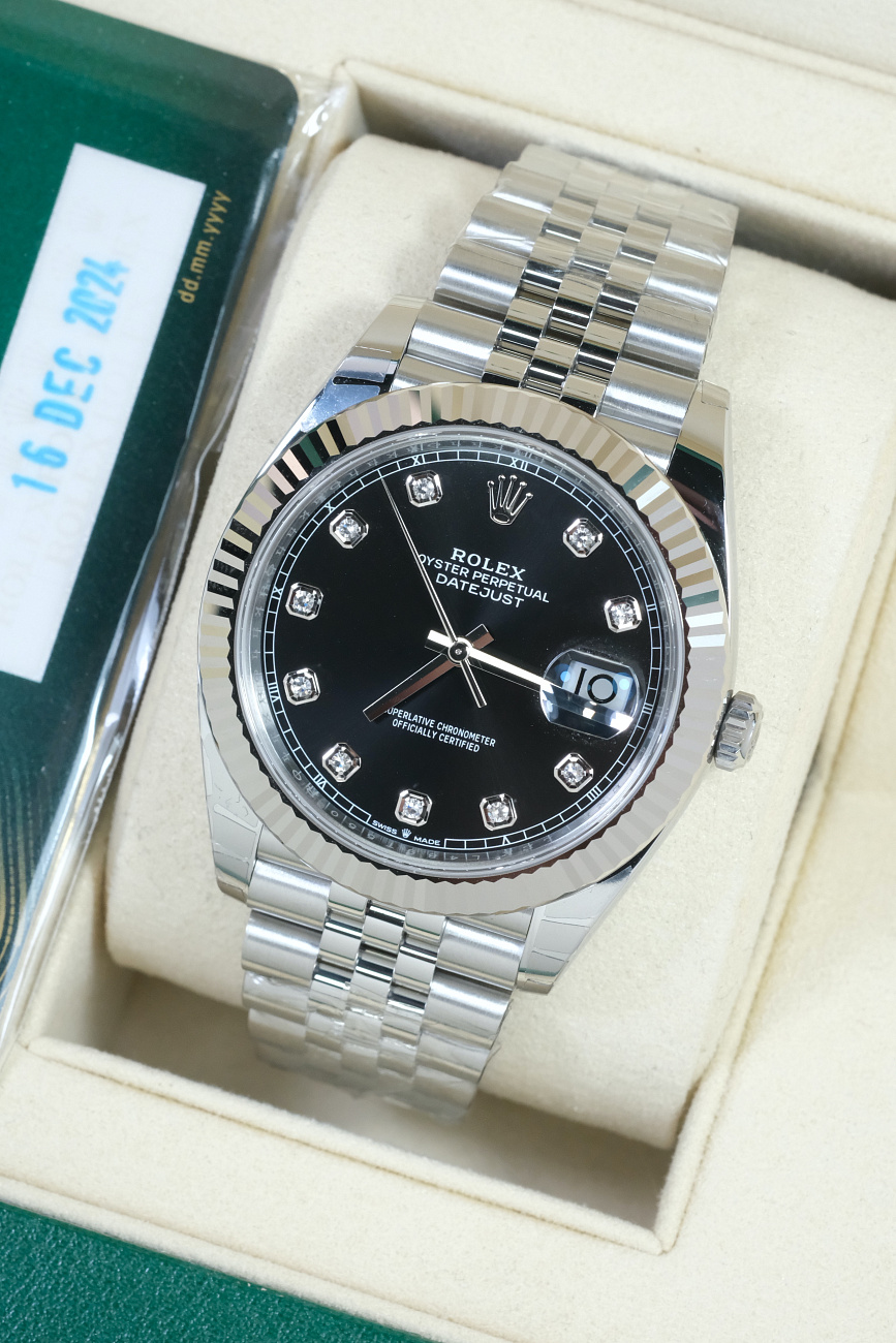 Часы Rolex  Datejust 41Mm Black Dial Diamonds  126334