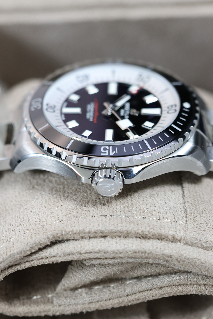 Часы Breitling  Superocean 44  A17376211B1A1