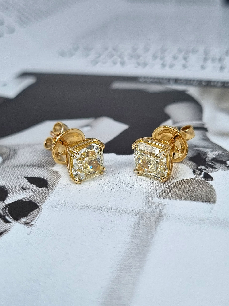 Украшение NO NAME  Серьги 3,01/3,03 ct. Cushion Diamonds   