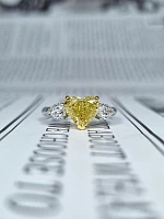 Украшение GIA  Кольцо 2,01 ct. Fancy Yellow/VS1 "Heart Diamond"   