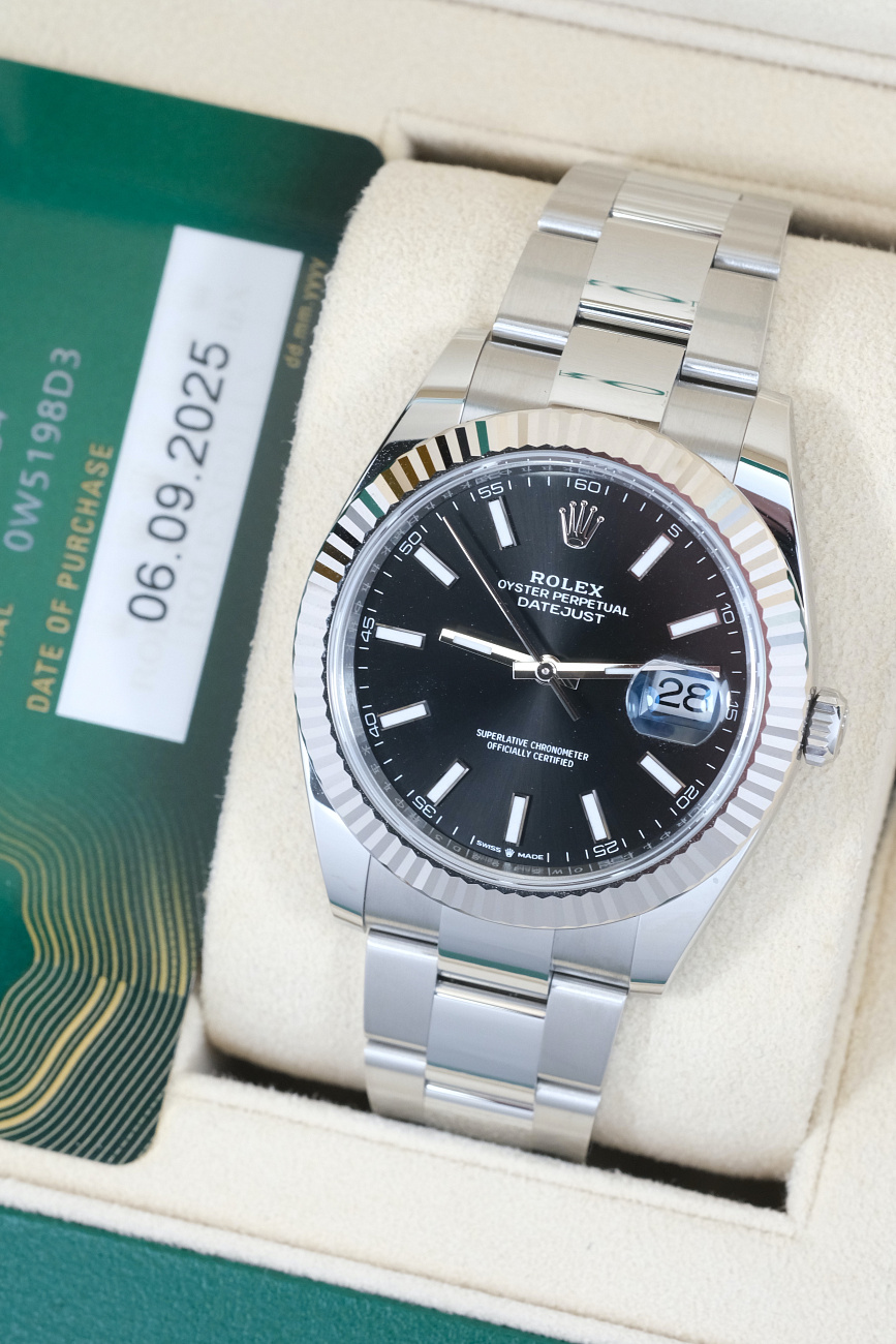 Часы Rolex  Datejust 41Mm Black Dial Oyster Bracelet  126334