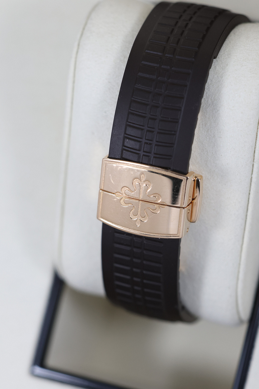 Часы Patek Philippe  Aquanaut Rose Gold  5167R-001