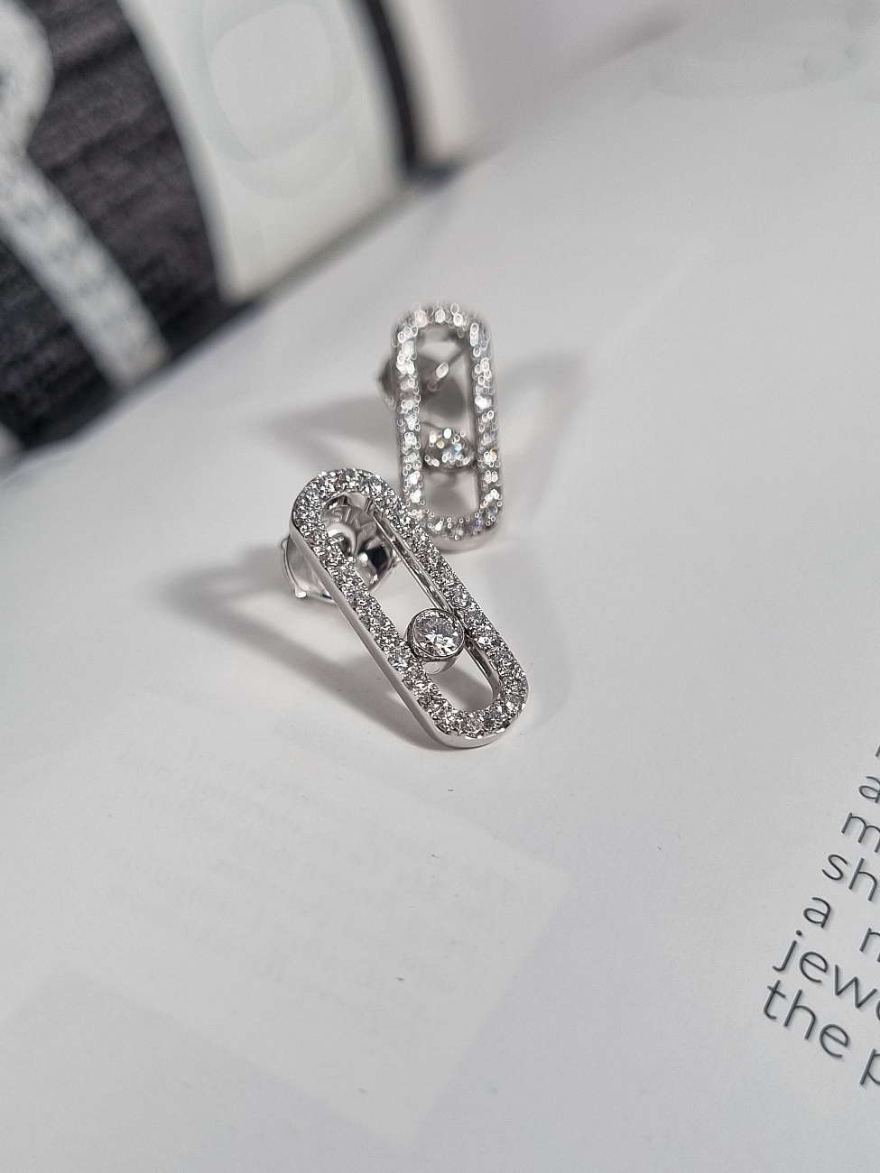 Украшение MESSIKA  Move Uno Diamond Pavé Earrings  12183-WG 