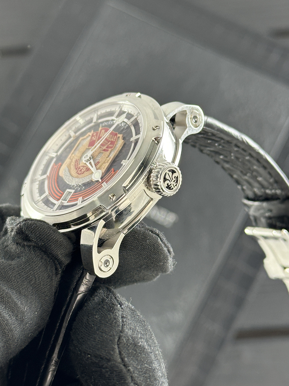 Часы Louis Moinet  1945-2020 75 Лет Победа!  LM-45.10.C51