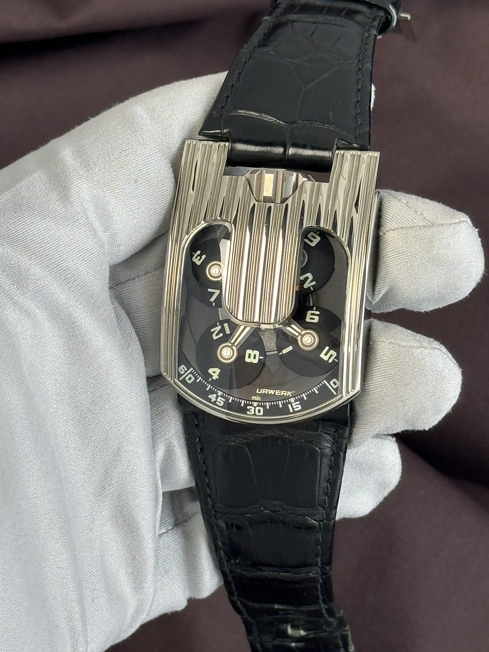 Часы Urwerk  Urwerk 103  UR103